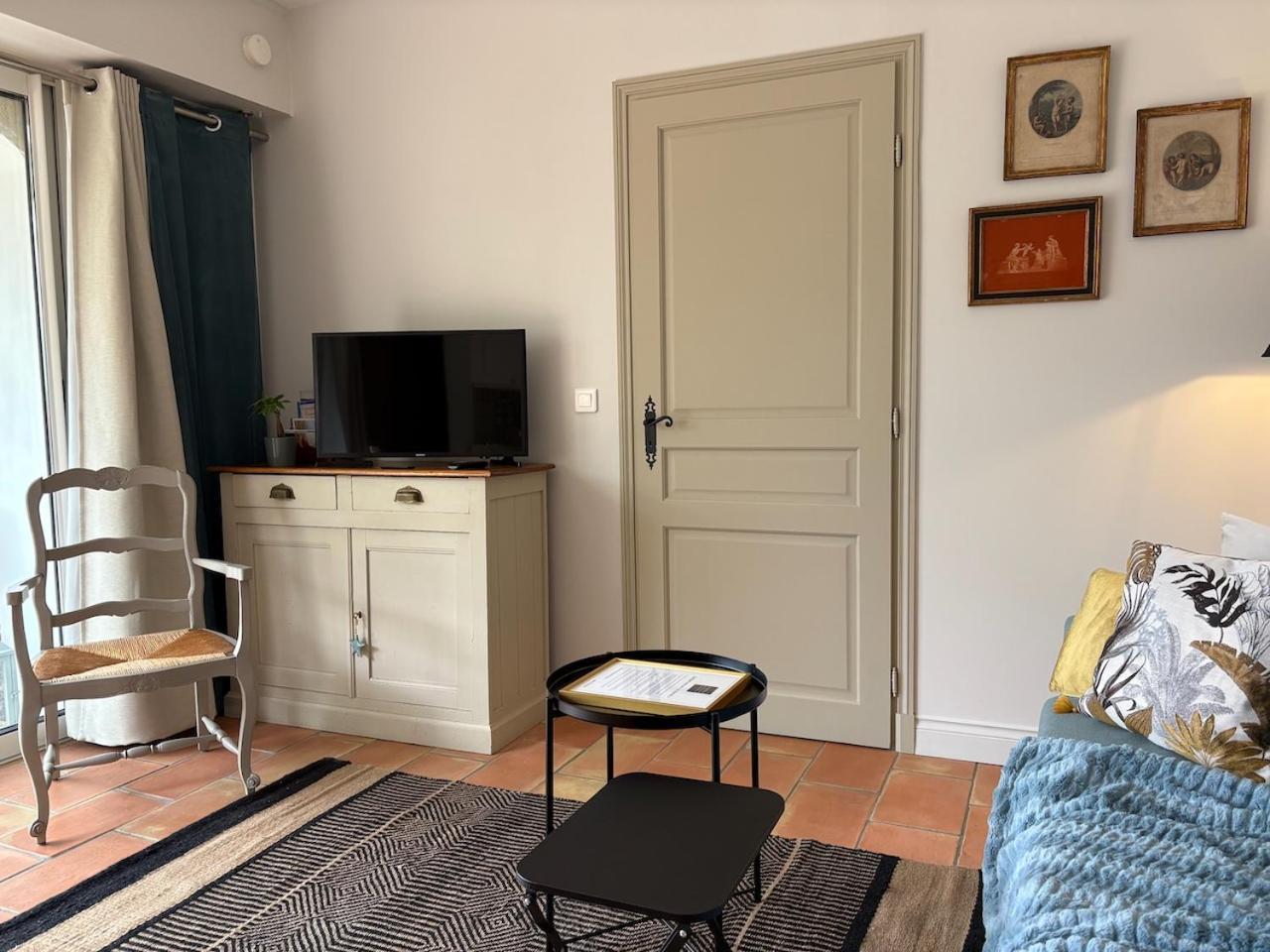 Bed and Breakfast Les Aurochs Grimaud Exteriér fotografie